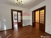Vilă Neoclasică Arh. Enescu Cișmigiu 4 camere 