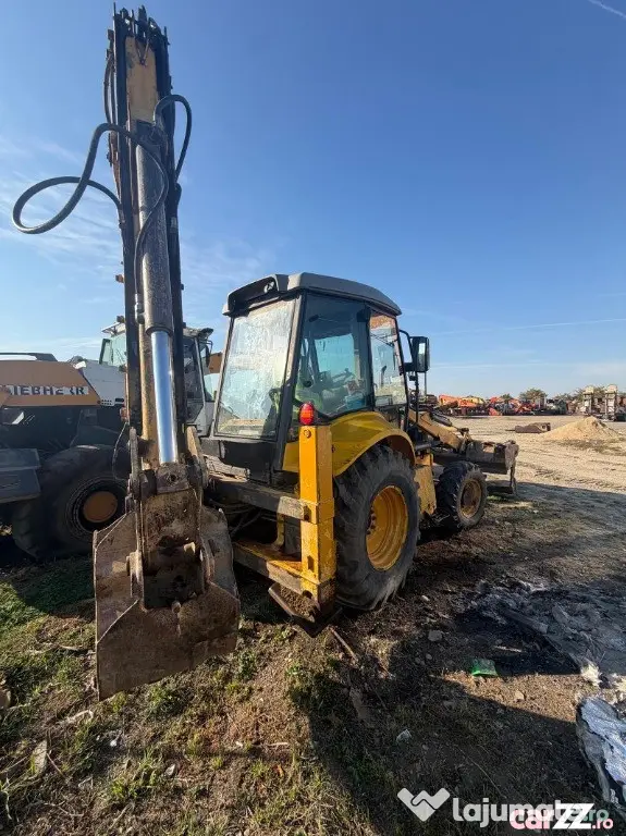 Cutie de viteze buldoexcavator New Holland LB95 B piese - Seini (Maramures)