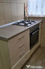 De inchiriat apartament 1 camera micro 20, etaj 1, 1500 lei
