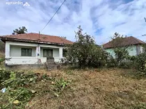 Vand casa şi teren oraș Strehaia, sat Stănceşti, județul Mehedinți