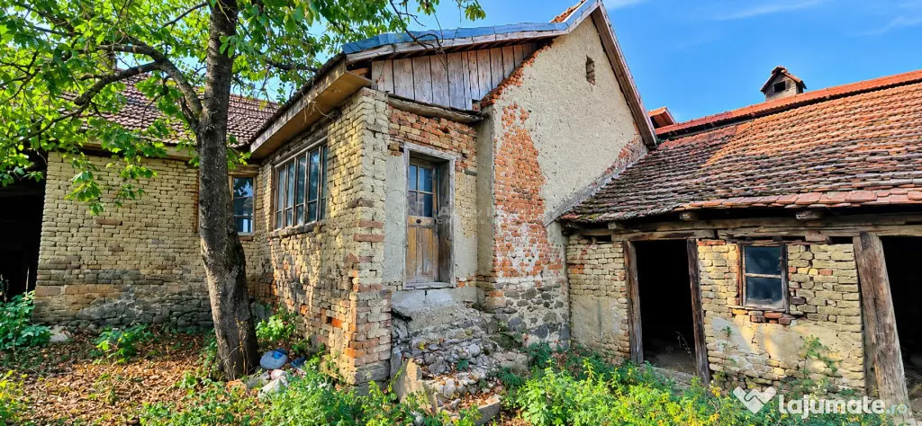 Garbovat | Casa cu Gradina | 569 MP Teren | ZERO COMISION - Garbovat (Caras-Severin)