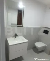 Apartament cu 2 camere semidecomandat, renovat, nemobilat i 