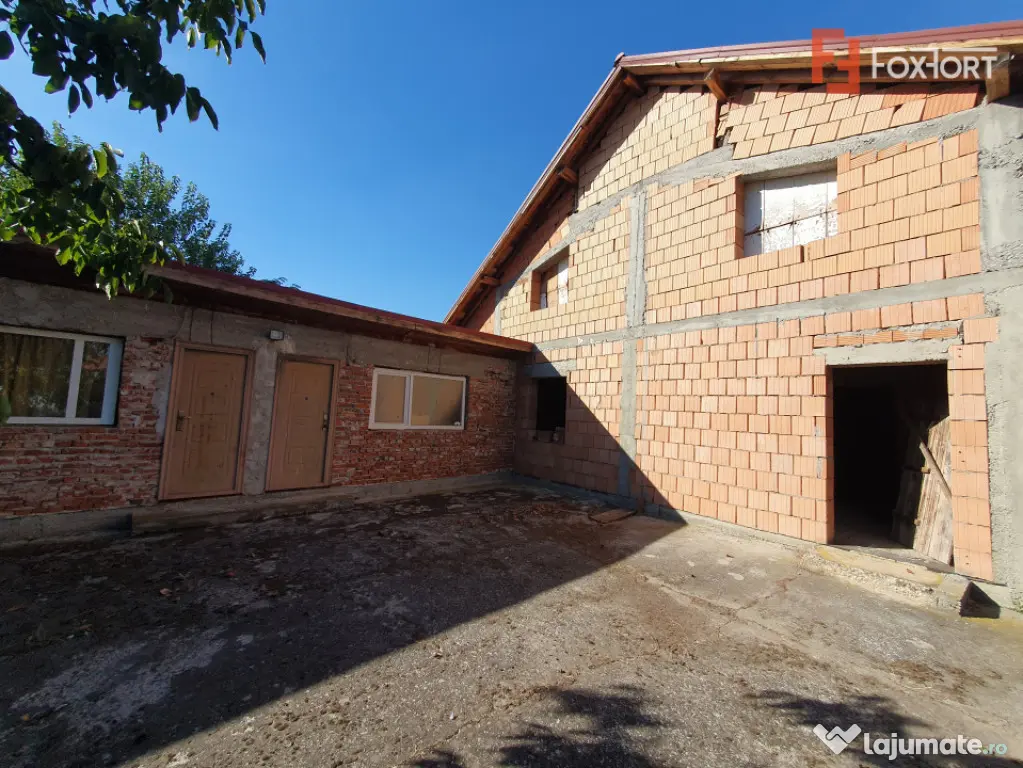 Casa individuala la rosu, intabulata - Uliuc - Sacosu Turces - Uliuc (Timis)