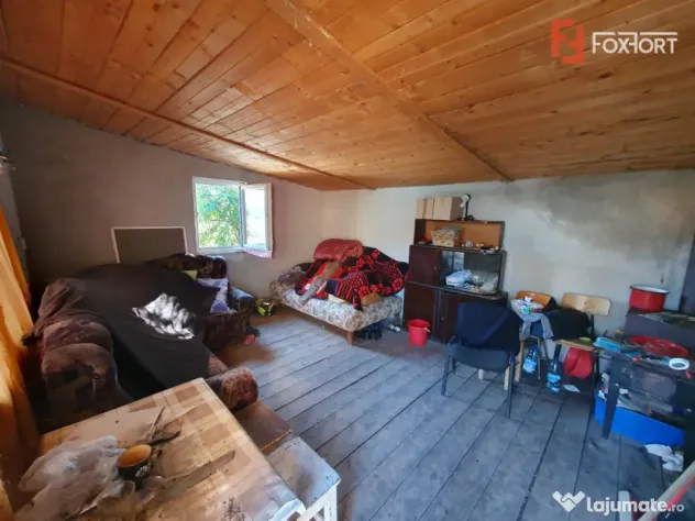 Casa individuala la rosu, intabulata - Uliuc - Sacosu Turces - Uliuc (Timis)