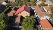 Casa individuala la rosu, intabulata - Uliuc - Sacosu Turces 