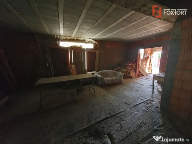 Casa individuala la rosu, intabulata - Uliuc - Sacosu Turces - Uliuc (Timis)