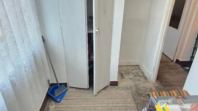 Vand garsoniera decomandata in Deva, zona Dacia, 21 mp etaj 3 - Deva (Hunedoara)