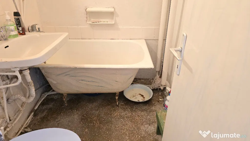 Vand garsoniera decomandata in Deva, zona Dacia, 21 mp etaj 3 - Deva (Hunedoara)