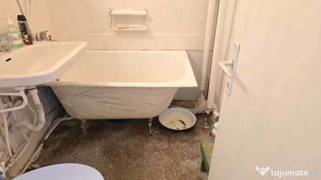 Vand garsoniera decomandata in Deva, zona Dacia, 21 mp etaj 3 - Deva (Hunedoara)
