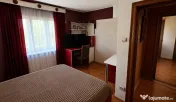 Casa cu etaj si cladire separata de 250mp