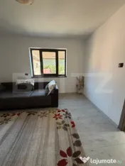 Casă de vânzare, ideală pentru familie, cu curte și gră