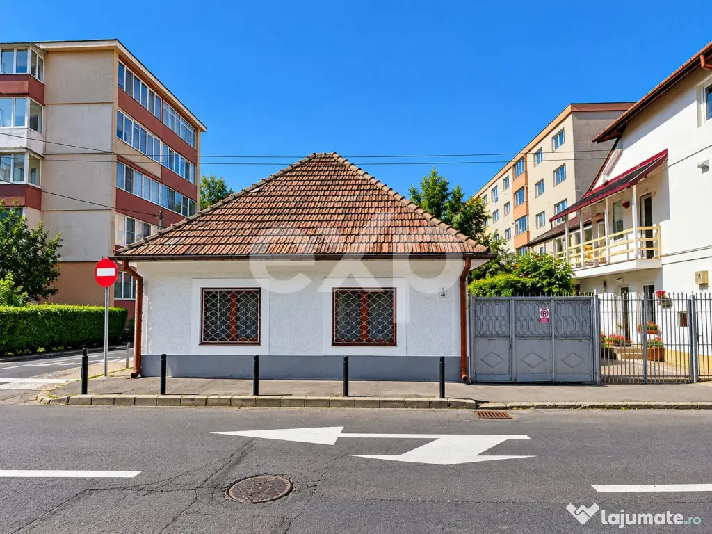 Casa Individuala, 300mp curte, Dublu front, in oras Parcare - Brasov (Brasov)