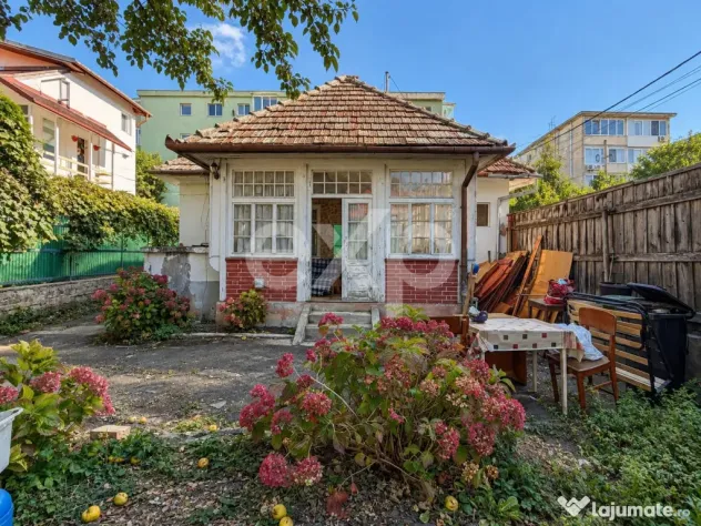 Casa Individuala, 300mp curte, Dublu front, in oras Parcare - Brasov (Brasov)