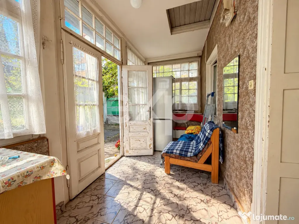 Casa Individuala, 300mp curte, Dublu front, in oras Parcare - Brasov (Brasov)