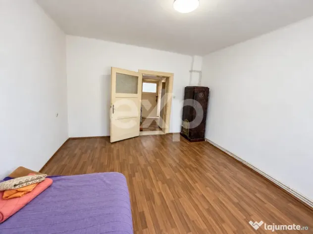 Casa Individuala, 300mp curte, Dublu front, in oras Parcare - Brasov (Brasov)