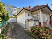 Casa Individuala, 300mp curte, Dublu front, in oras Parcare