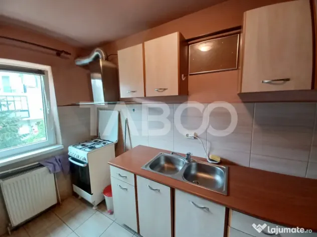 Apartament pentru muncitori 4 camere si 2 balcoane Mihai Vit - Sibiu (Sibiu)