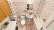 Apartament cu 2 camere decomandat + garaj + boxa 