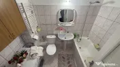 Apartament cu 2 camere decomandat + garaj + boxa 