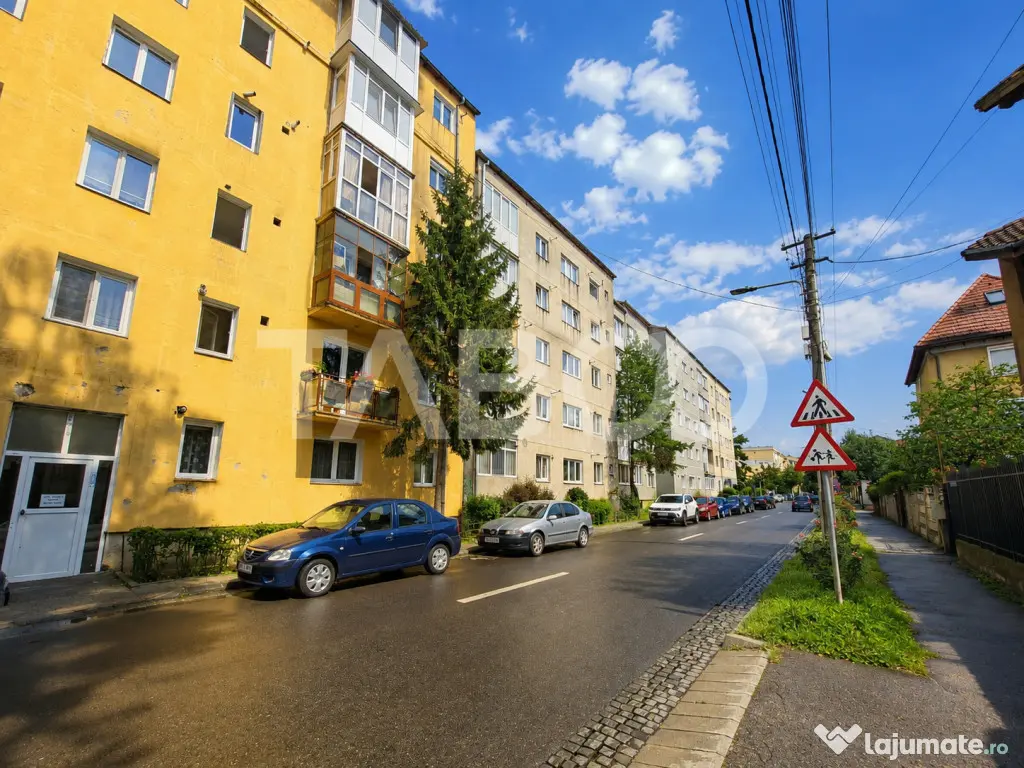 Apartament de vanzare cu 2 camere balcon pivnita Vasile Aar - Sibiu (Sibiu)