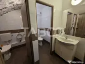 Spatiu comercial de vanzare 55 mp curte parcare zona Central 