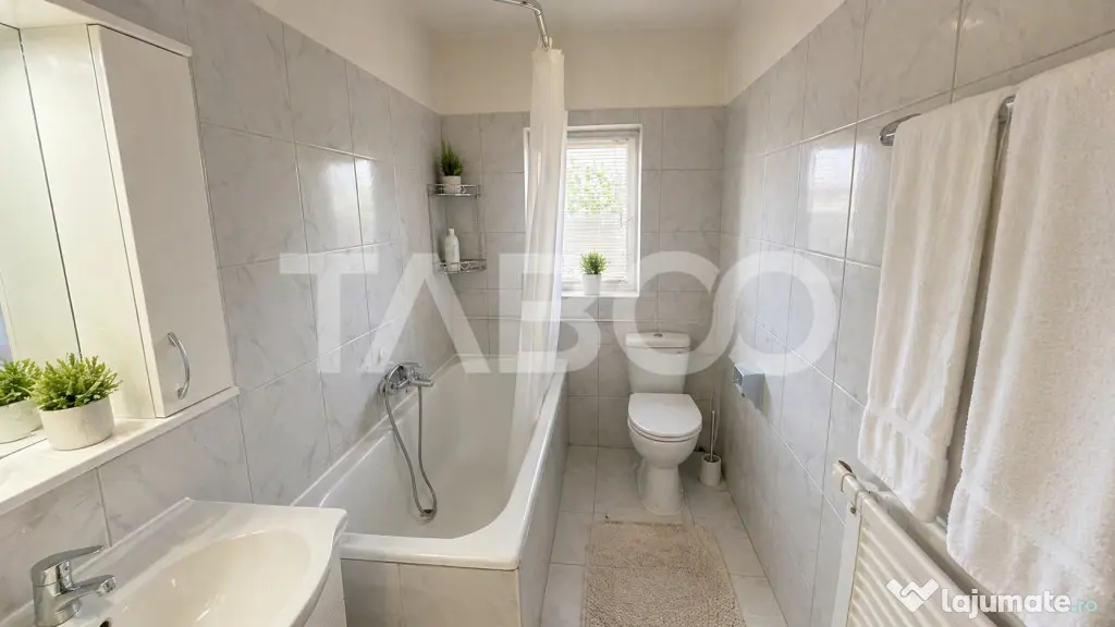 Apartament de vanzare la casa 3 camere si pivnita Selimbar S - Sibiu (Sibiu)