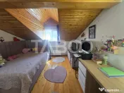 Apartament 2 camere de vanzare la casa 77mp curte si pivnita 