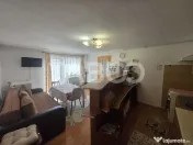 Apartament 2 camere de vanzare la casa 77mp curte si pivnita 