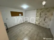 COMISION 0 - Spatiu comercial la strada 3 camere 73 mp Dumbr 