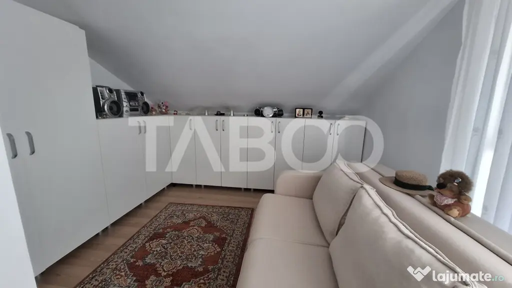 Apartament de vanzare 3 camere decomandat 68 mp zona Turniso - Sibiu (Sibiu)