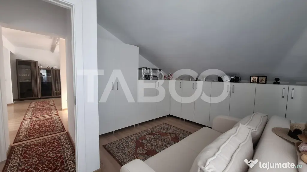 Apartament de vanzare 3 camere decomandat 68 mp zona Turniso - Sibiu (Sibiu)