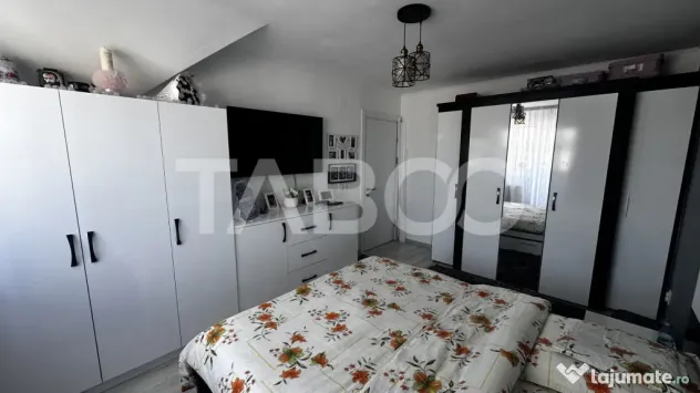 Apartament de vanzare 3 camere decomandate loc parcare Selim - Sibiu (Sibiu)