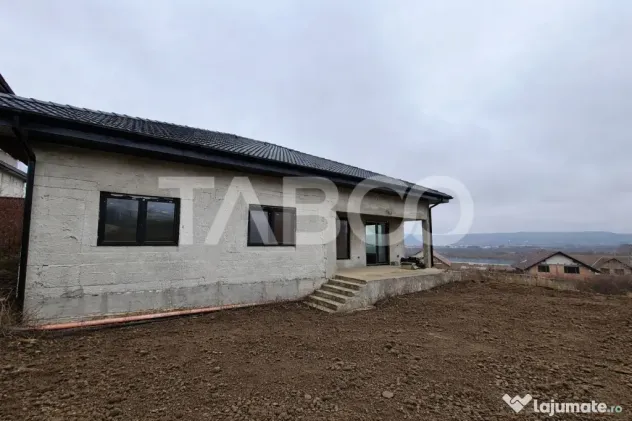 Casa pe un singur nivel de vanzare - liniste - calmitate - a - Sibiu (Sibiu)