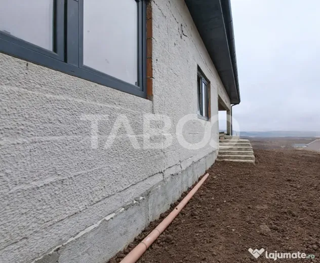 Casa pe un singur nivel de vanzare - liniste - calmitate - a - Sibiu (Sibiu)