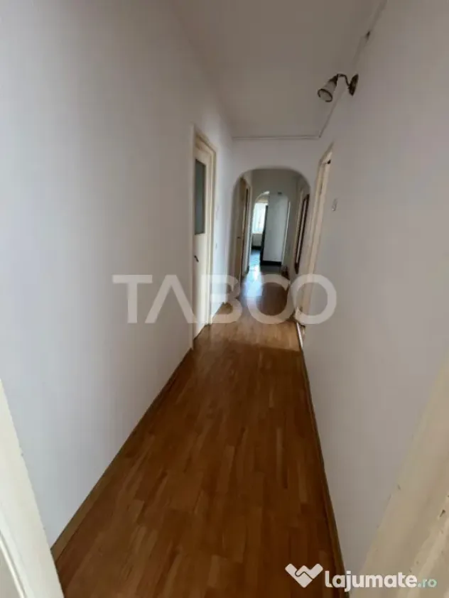 Apartament cu 4 camere decomandate de vanzare in Manastur - Cluj-Napoca (Cluj)