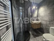 Casa de vacanta noua de vanzare 278mpu curte 855mp Valea Avr 