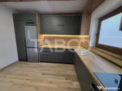 Casa de vacanta noua de vanzare 278mpu curte 855mp Valea Avr 