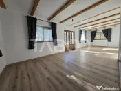 Casa de vacanta noua de vanzare 278mpu curte 855mp Valea Avr 