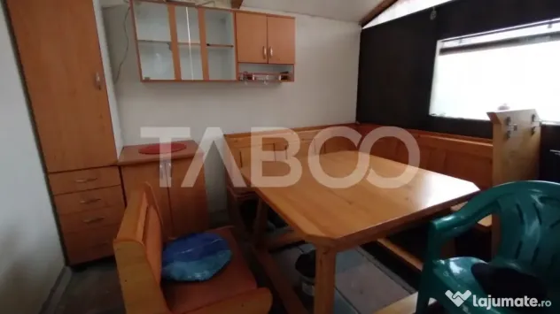 Afacere si locuinta cu teren de 1450 mp de vanzare in Rausor - Rausor (Brasov)