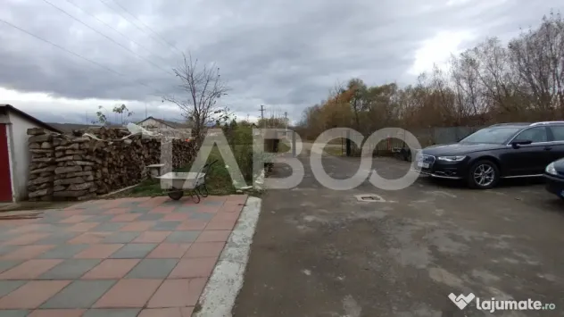 Afacere si locuinta cu teren de 1450 mp de vanzare in Rausor - Rausor (Brasov)