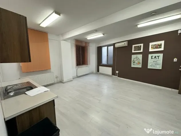 Vă propunem spre vânzare o clădire de birouri Cotroceni PRET - Bucuresti (Bucuresti-Ilfov)