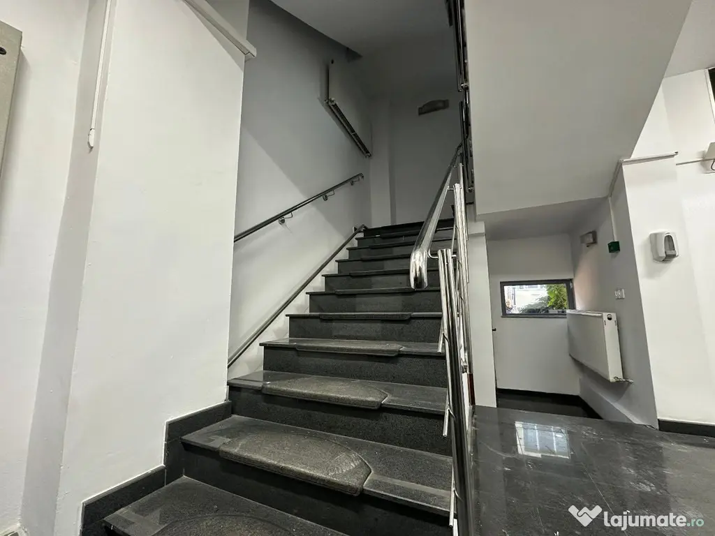 Vă propunem spre vânzare o clădire de birouri Cotroceni PRET - Bucuresti (Bucuresti-Ilfov)