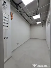 Spațiu comercial de 173 mp, 2 birouri, magazie, curent trif 