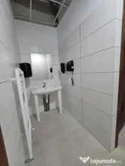 Spațiu comercial de 173 mp, 2 birouri, magazie, curent trif 