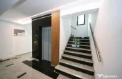 De inchiriat apartament 2 camere, bloc Flamingo, etaj 3, 500 euro