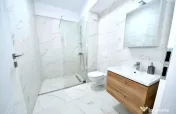 De inchiriat apartament 2 camere, bloc Flamingo, etaj 3, 500 euro