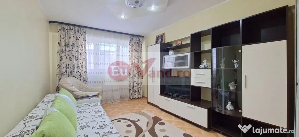 De inchiriat apartament cu 2 camere Micro 14, etaj 1, 350 euro - Galati (Galati)