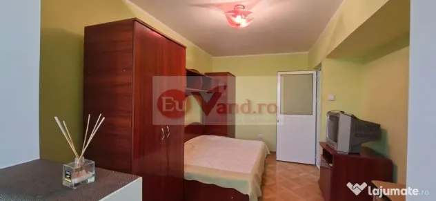 De inchiriat apartament cu 2 camere Micro 14, etaj 1, 350 euro - Galati (Galati)