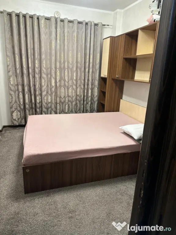 Apartament 3 camere , etaj intermediar , Radauti - Radauti (Suceava)