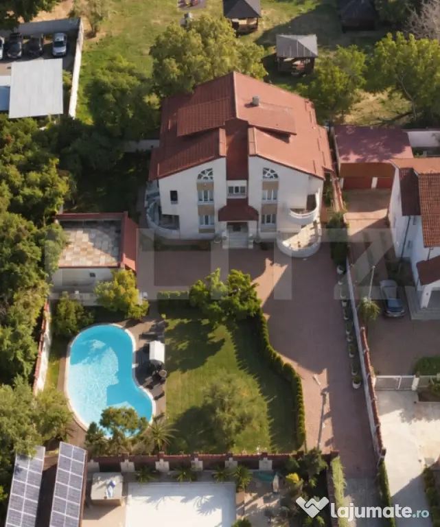 Casa premium, ultracentrala cu piscina si 1249 mp teren. - Ploiesti (Prahova)